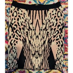NWOT! Bebe Bodycon Gold Leopard Jacquard Skirt S